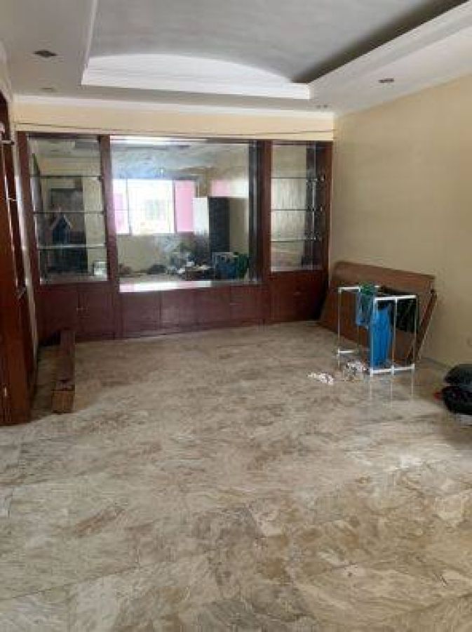 "Cozy 3 Bedrooms, SemiFurnished at Concorde for Lease"07
