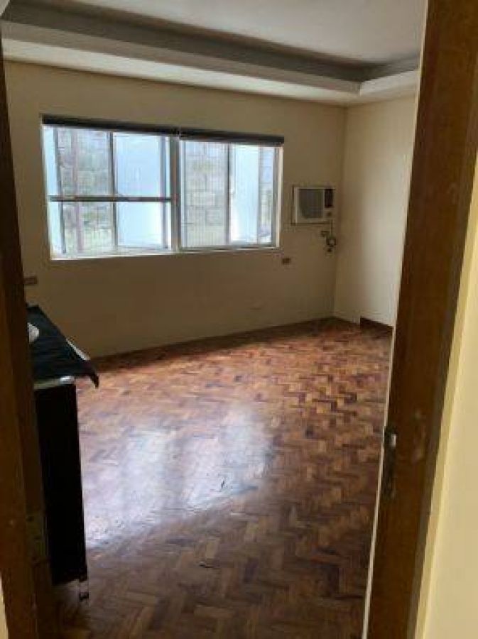 "Cozy 3 Bedrooms, SemiFurnished at Concorde for Lease"09