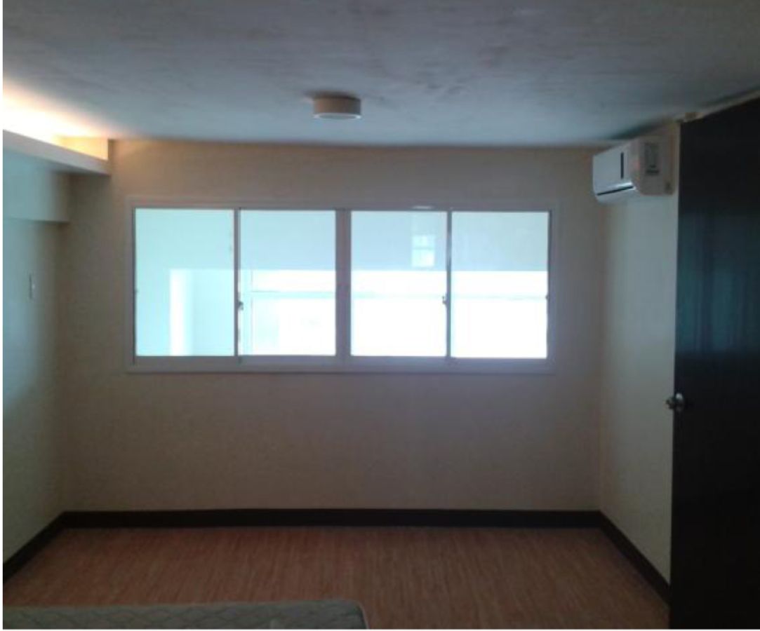 Nice 2-bedroom Loft-type condo unit for rent at crown regency jones avenue cebu03