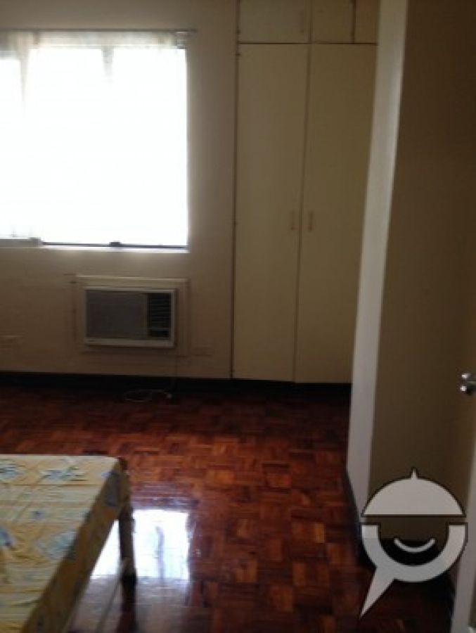 1 br condo unit for rent05