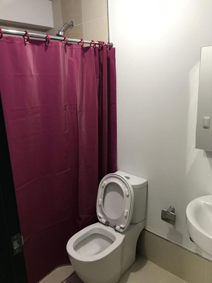 Maridien Tower 2 25th Floor Condo for Rent08