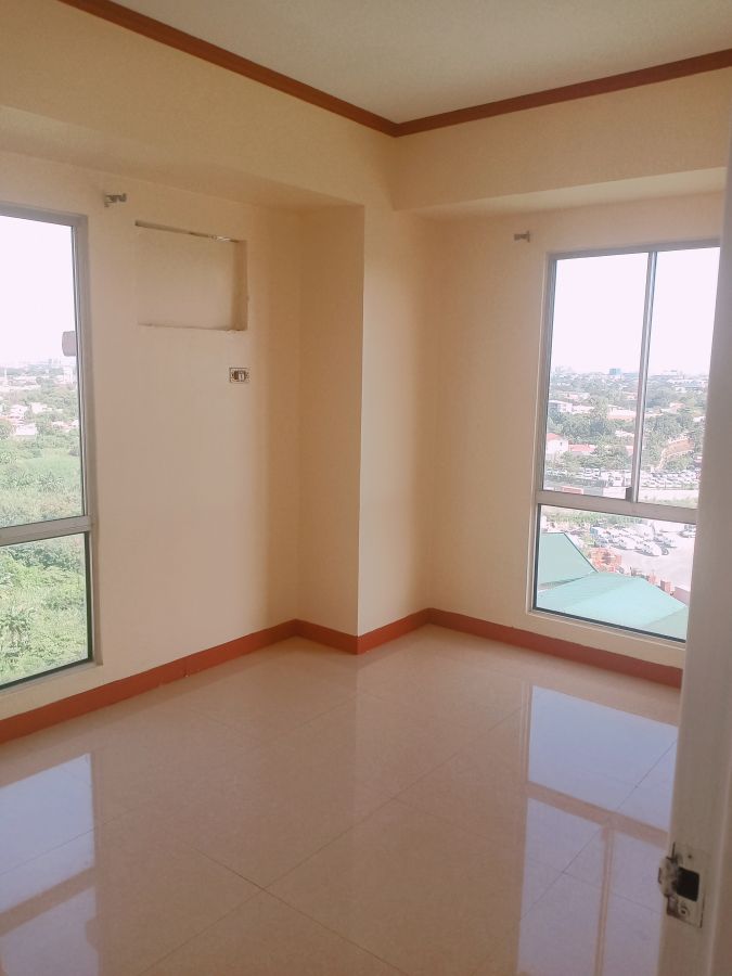 Condo for Rent in Avida Towers Sucat Paranaque - 2BR - Bare05