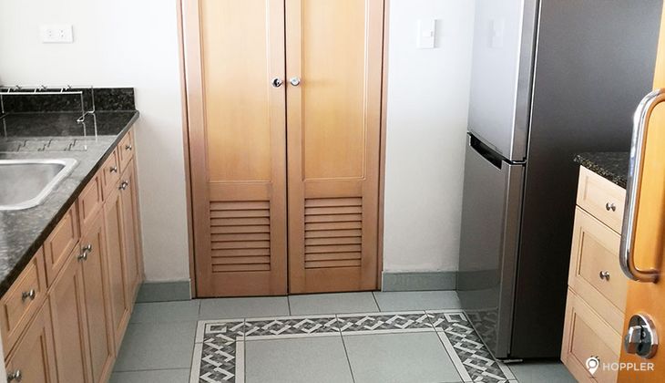 "1BR Condo for Rent in Amorsolo West, Rockwell Center, Makati"04
