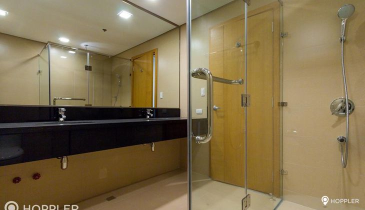 "3BR Condo for Rent in Park Terraces, San Lorenzo Village, Makati"03
