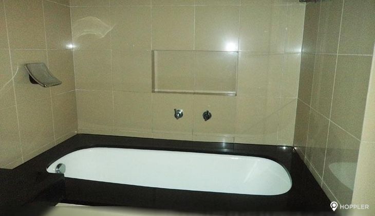 "2BR Condo for Rent in One McKinley Place, BGC - Bonifacio Global City, Taguig"02