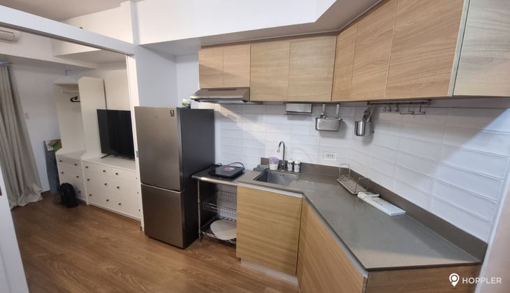 "1BR Condo for Rent in The Rise Makati, San Antonio Village, Makati"02