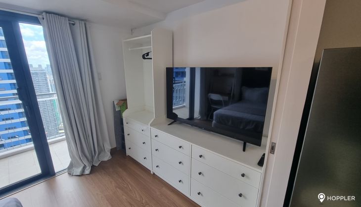 "1BR Condo for Rent in The Rise Makati, San Antonio Village, Makati"08
