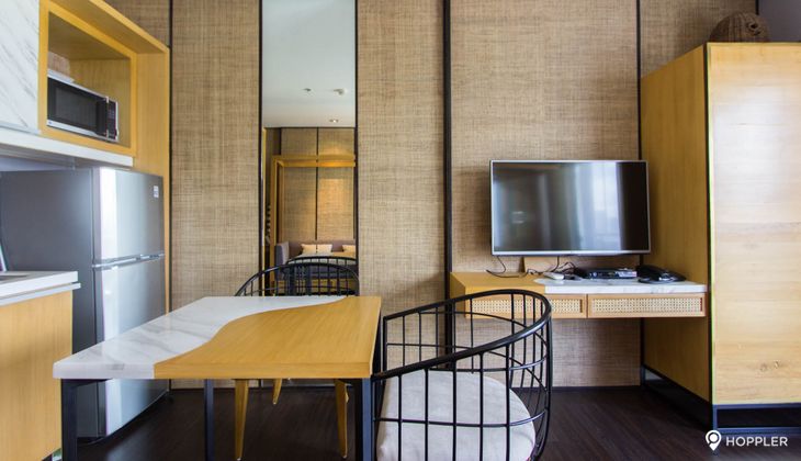 "Studio Condo for Rent in The Knightsbridge Residences, Poblacion, Makati"03