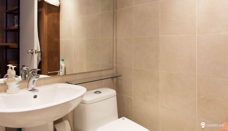 "Studio Condo for Rent in The Knightsbridge Residences, Poblacion, Makati"09