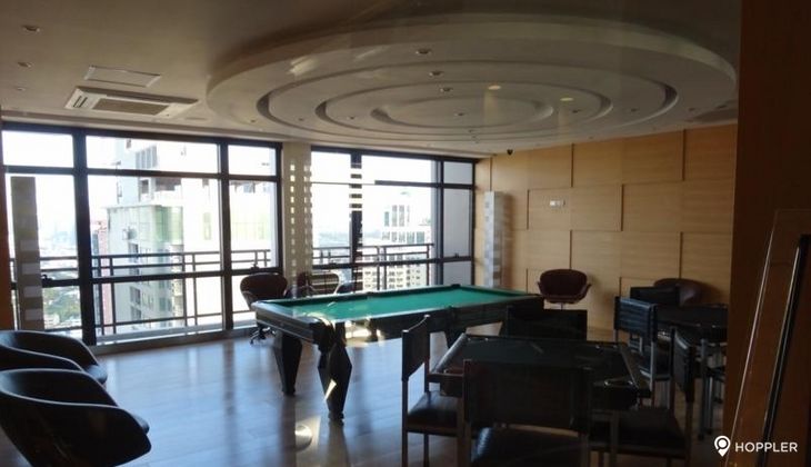 "2BR Condo for Rent in The Gramercy Residences, Poblacion, Makati"10
