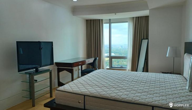 "2BR Condo for Rent in One McKinley Place, BGC - Bonifacio Global City, Taguig"02