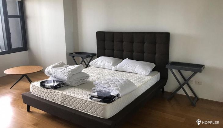 "2BR Condo for Rent in Arya Residences, BGC - Bonifacio Global City, Taguig"06