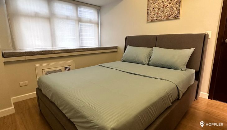 "1BR Condo for Rent in Escala Salcedo, Salcedo Village, Makati"03