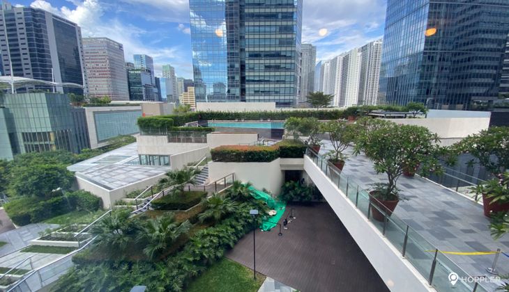"3BR Condo for Rent in The Suites at One Bonifacio High Street, BGC - Bonifacio Global City, Taguig"10