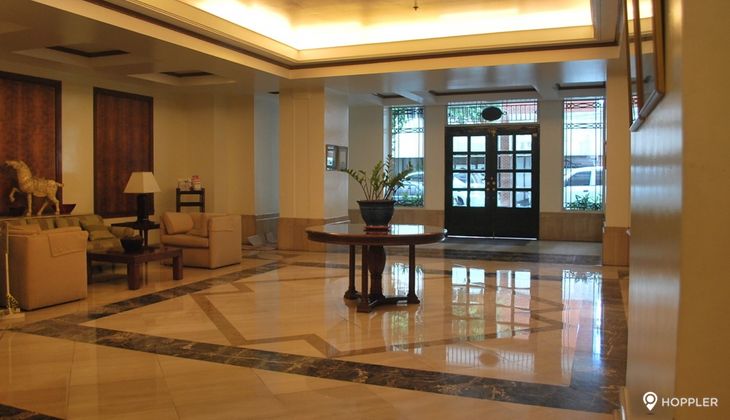 "1BR Condo for Rent in The Asia Tower, Legazpi Village, Makati"08