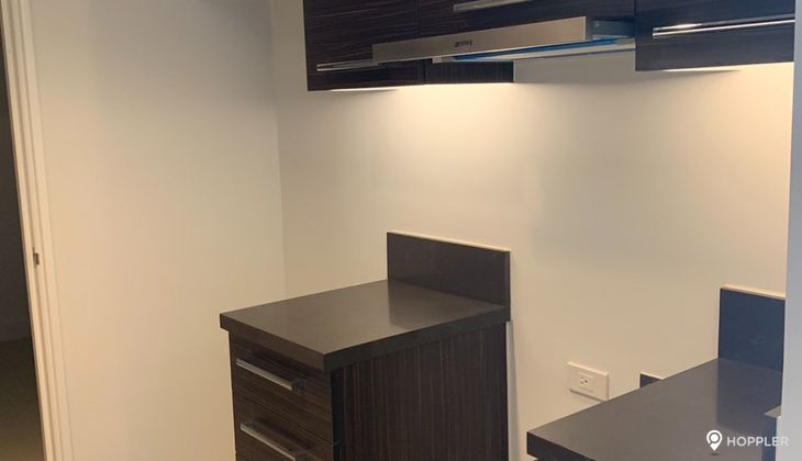 "2BR Condo for Rent in The Proscenium Residences, Rockwell Center, Makati"02