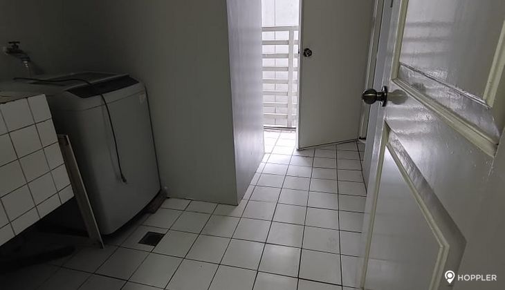 "2BR Condo for Rent in Two Lafayette Square, Salcedo Village, Makati"06