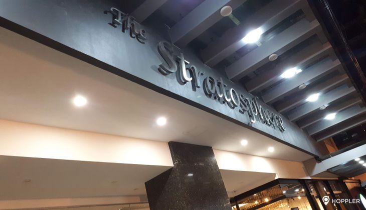 "Studio Condo for Rent in The Stratosphere, Salcedo Village, Makati"06