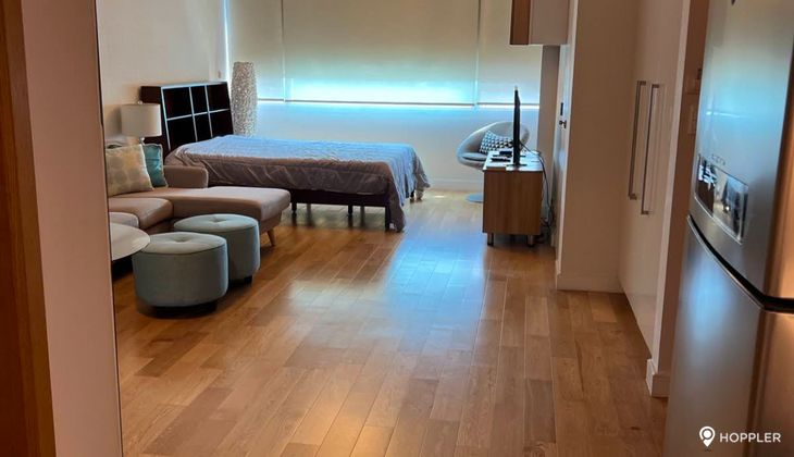 "Studio Condo for Rent in Park Terraces, San Lorenzo Village, Makati"03