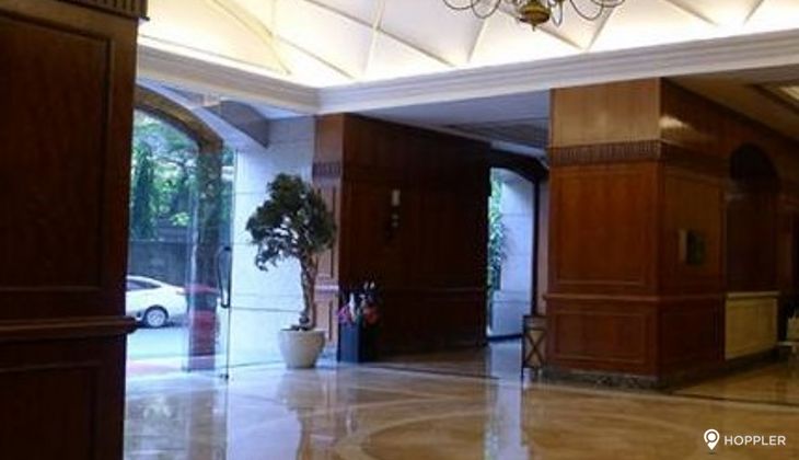 "2BR Condo for Rent in Two Lafayette Square, Salcedo Village, Makati"10
