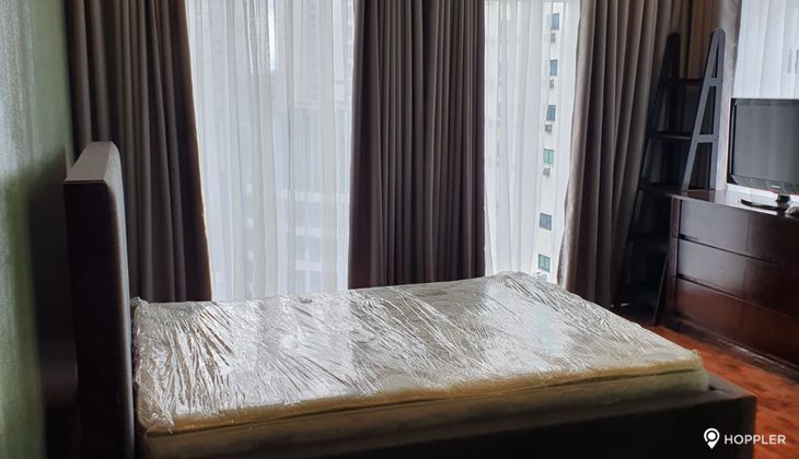 "3BR Condo for Rent in The Salcedo Park, Salcedo Village, Makati"02