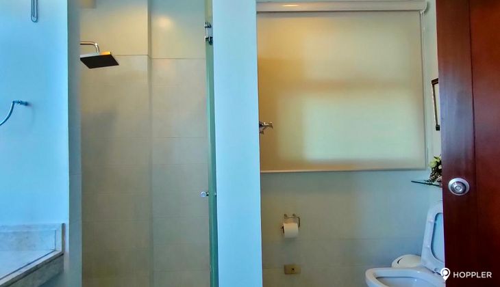 "3BR Condo for Rent in The Residences at Greenbelt, Legazpi Village, Makati"07