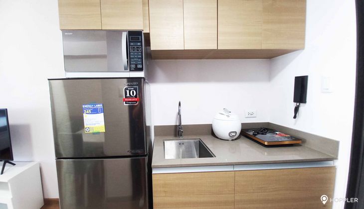 "1BR Condo for Rent in The Rise Makati, San Antonio Village, Makati"06