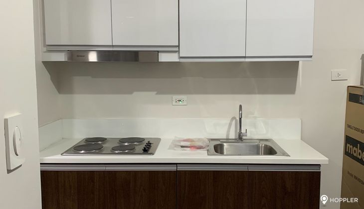 "2BR Condo for Rent in Air Residences, San Antonio Village, Makati"02