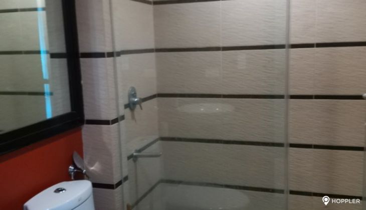 "2BR Condo for Rent in Hidalgo Place, Rockwell Center, Makati"09