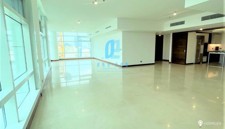 "3BR Condo for Rent in Two Roxas Triangle, Salcedo Village, Makati"04