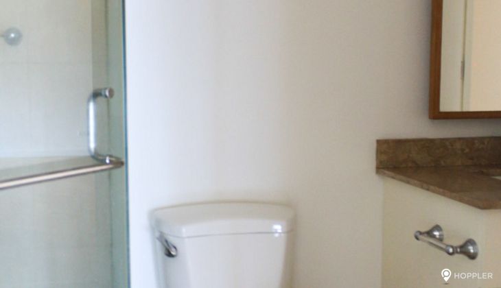 "2BR Condo for Rent in Joya Lofts and Towers, Rockwell Center, Makati"05