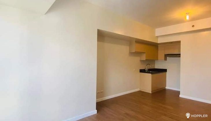 "Studio Condo for Rent in The Lerato, Bel-Air Village, Makati"03
