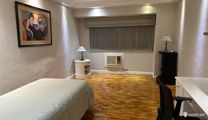 "2BR Condo for Rent in Century Plaza, Legazpi Village, Makati"05