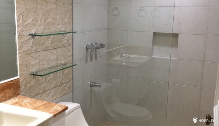 "2BR Condo for Rent in Century Plaza, Legazpi Village, Makati"07