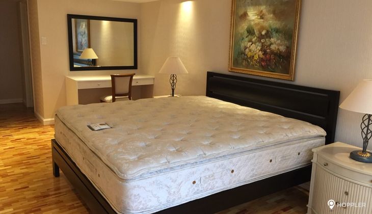 "2BR Condo for Rent in Century Plaza, Legazpi Village, Makati"10