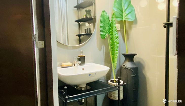 "1BR Condo for Rent in Air Residences, San Antonio Village, Makati"10