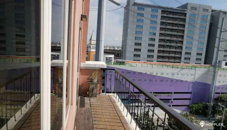 "2BR Condo for Rent in Tuscany Private Estates, McKinley Hill, Taguig"09