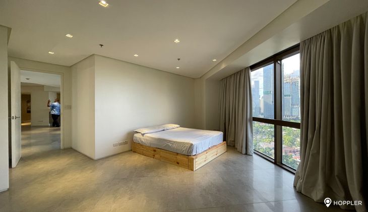 "3BR Condo for Rent in The Ritz Towers, Urdaneta Village, Makati"03