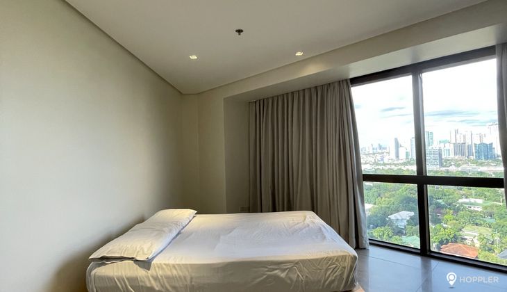 "3BR Condo for Rent in The Ritz Towers, Urdaneta Village, Makati"04