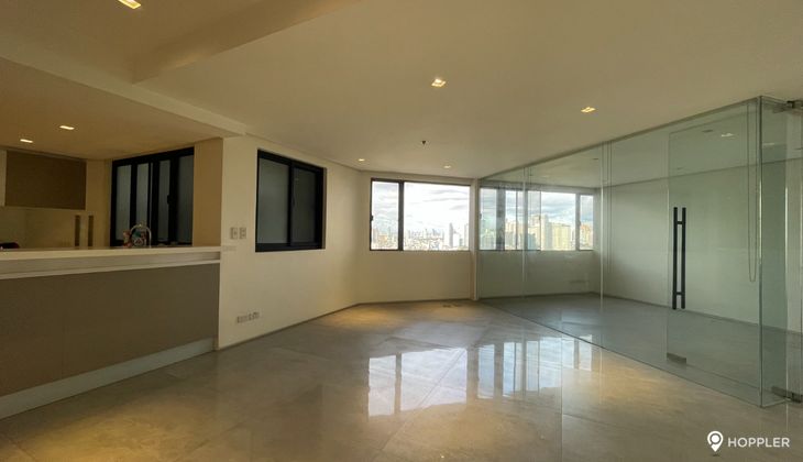 "3BR Condo for Rent in The Ritz Towers, Urdaneta Village, Makati"07
