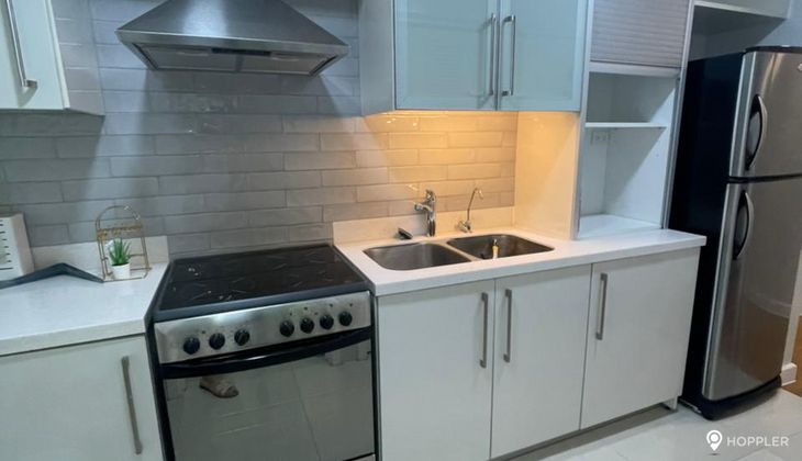 "2BR Condo for Rent in The Residences at Greenbelt, Legazpi Village, Makati"09