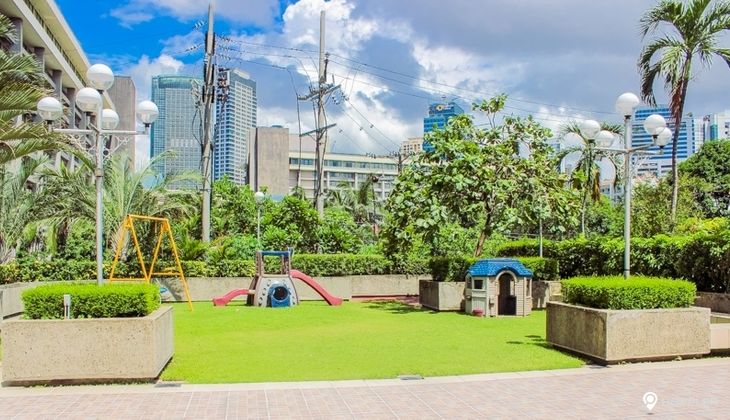 "3BR Condo for Rent in Makati Tuscany, Urdaneta Village, Makati"08