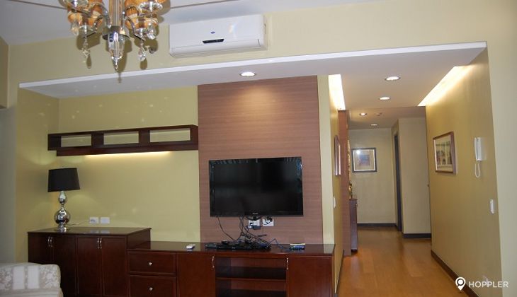 "3BR Condo for Rent in The Residences at Greenbelt, Legazpi Village, Makati"02