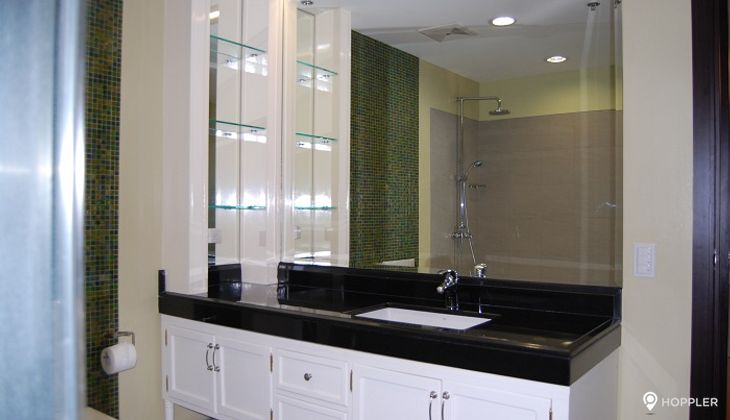"3BR Condo for Rent in The Residences at Greenbelt, Legazpi Village, Makati"07