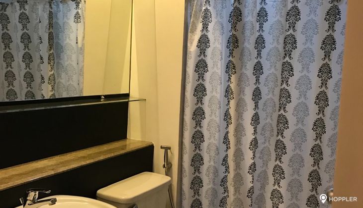 "Studio Condo for Rent in One Legazpi Park, Legazpi Village, Makati"02