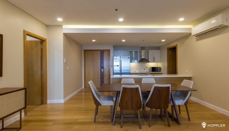"2BR Condo for Rent in Park Terraces, San Lorenzo Village, Makati"03