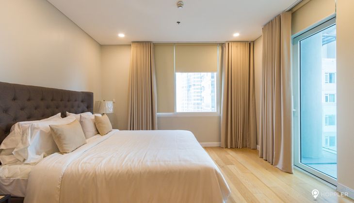 "2BR Condo for Rent in Park Terraces, San Lorenzo Village, Makati"08