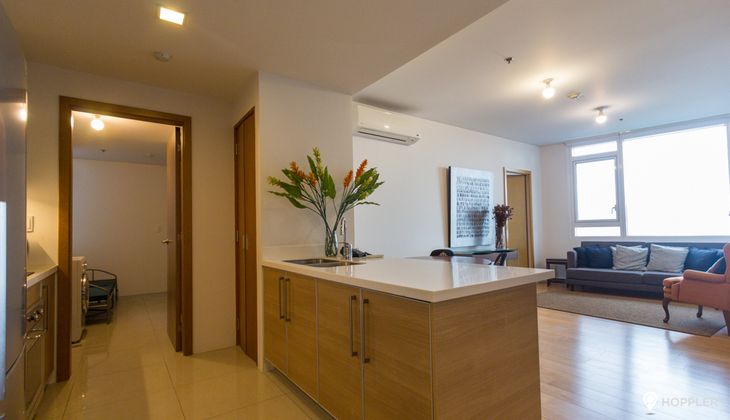 "2BR Condo for Rent in Park Terraces, San Lorenzo Village, Makati"08