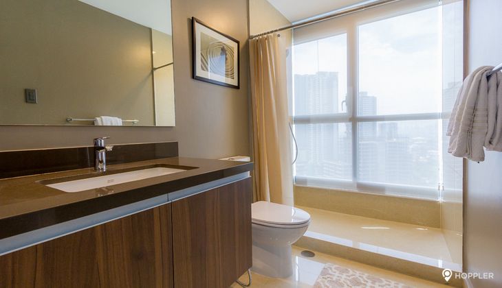 "2BR Condo for Rent in Shang Salcedo Place, Salcedo Village, Makati"03