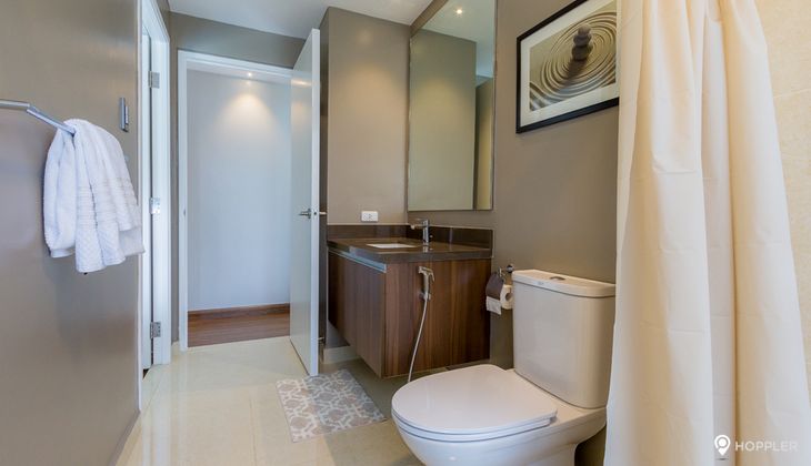 "2BR Condo for Rent in Shang Salcedo Place, Salcedo Village, Makati"04